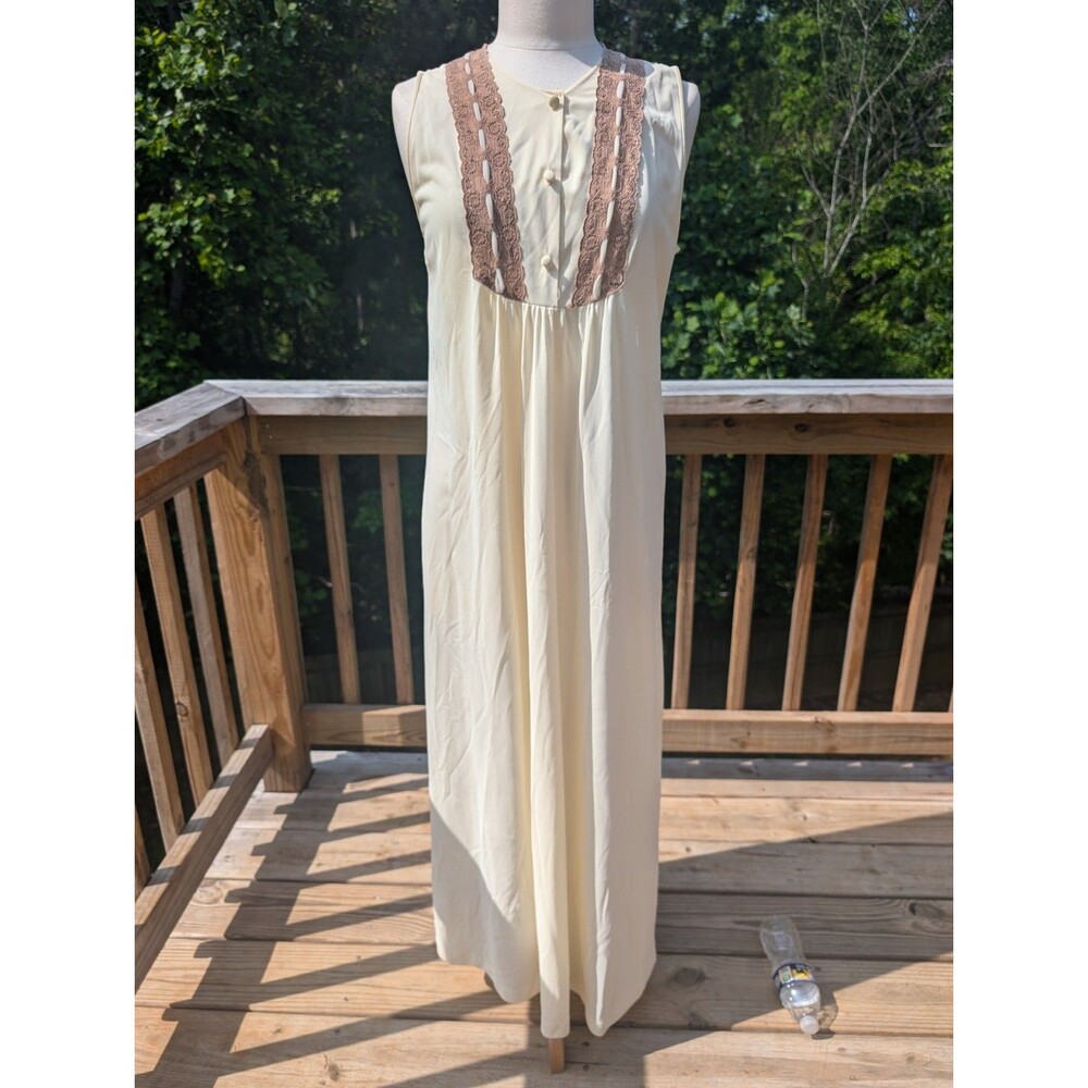 Vintage Grossard Artemis Nightgown Maxi Butter Yellow Nylon Medium Romantic Lace